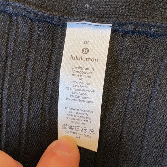Lululemon Dream Weaver wrap in OS new without tags - Picture 2 of 12